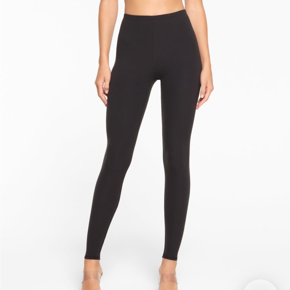 Skims Onyx Fits Everybody Women's Leggings